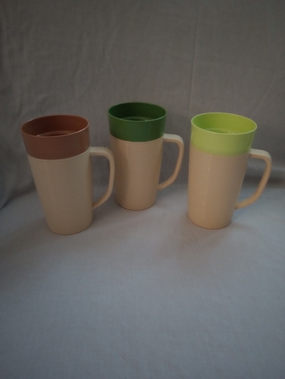 Vintage MCM Raffiaware By Thermo-Temp Insulated 6" Tall Mugs- Set of 3